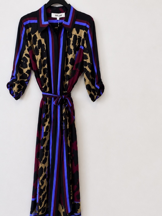 Diane Von Furstenberg Dresses & Skirts - Diane Von Furstenberg Dark Leopard Placement Midi Dress in Black, Purple & Blue